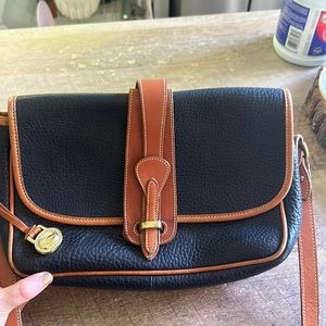 Vintage Dooney and Bourke Crossbody bag